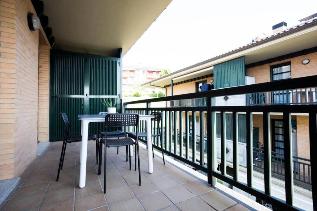 Berlin - Basquenjoy Apartment Hondarribia Exterior photo