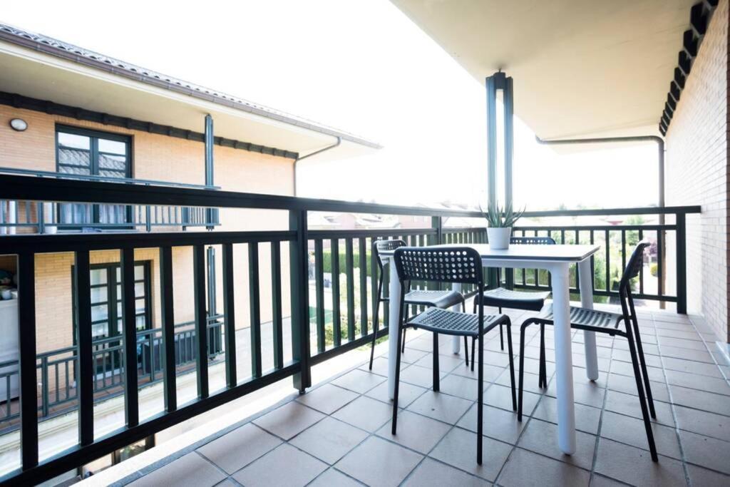 Berlin - Basquenjoy Apartment Hondarribia Exterior photo